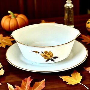 Noritake Japan Gravy Boat with Plate Windsor Rose Fine China